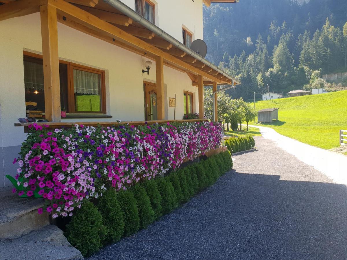 Ferienhof Bichlhof Arzl im Pitztal Exterior photo